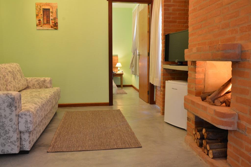 Pousada Villa Dos Leais Serra Negra  Zimmer foto